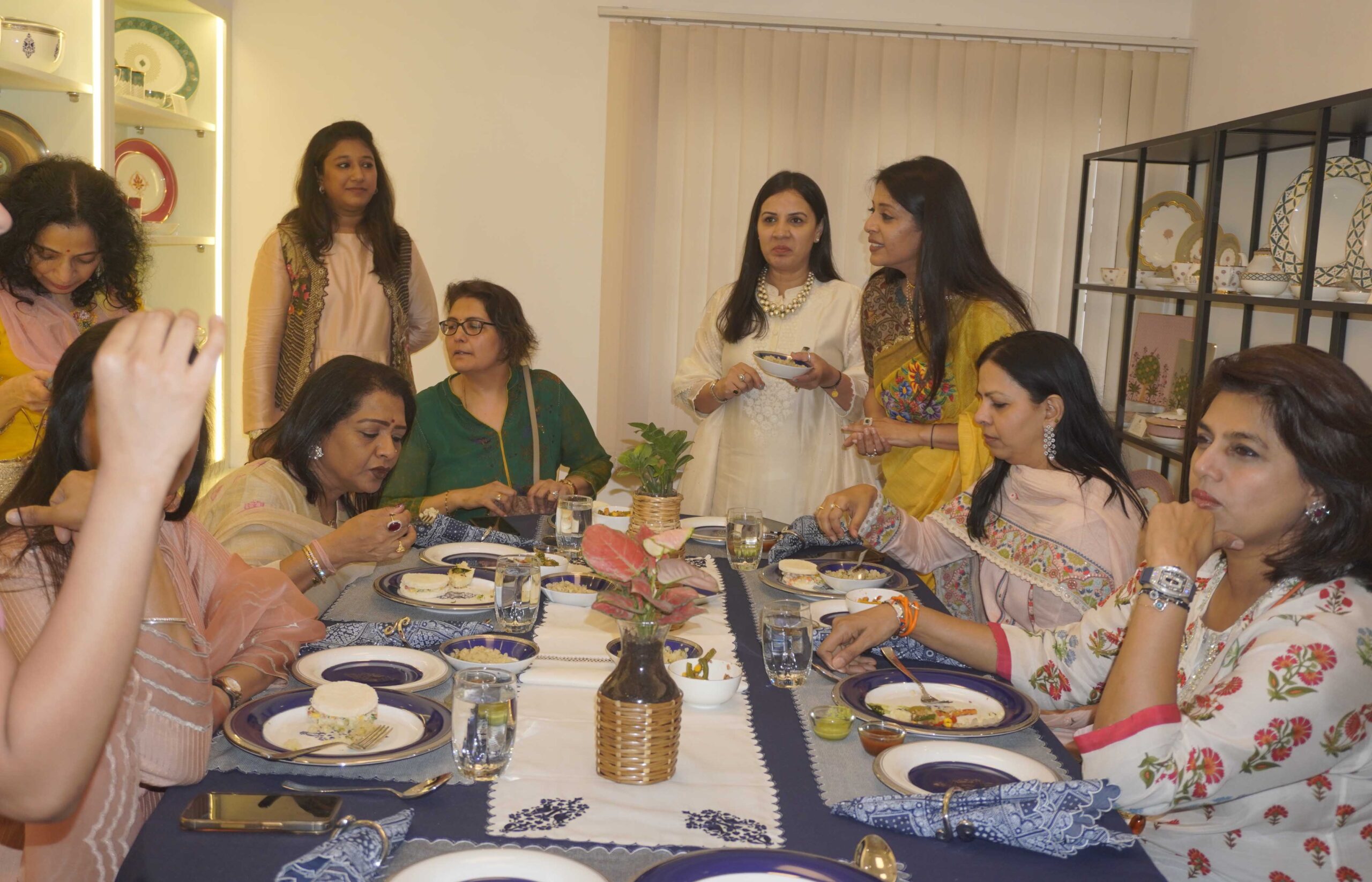 SEEN PINKY REDDY AND GADWAL VIJAYALAKSHMI AND OTHER INVITED GUESTS EXPERIENCING AMULYAMS TABLEWARE