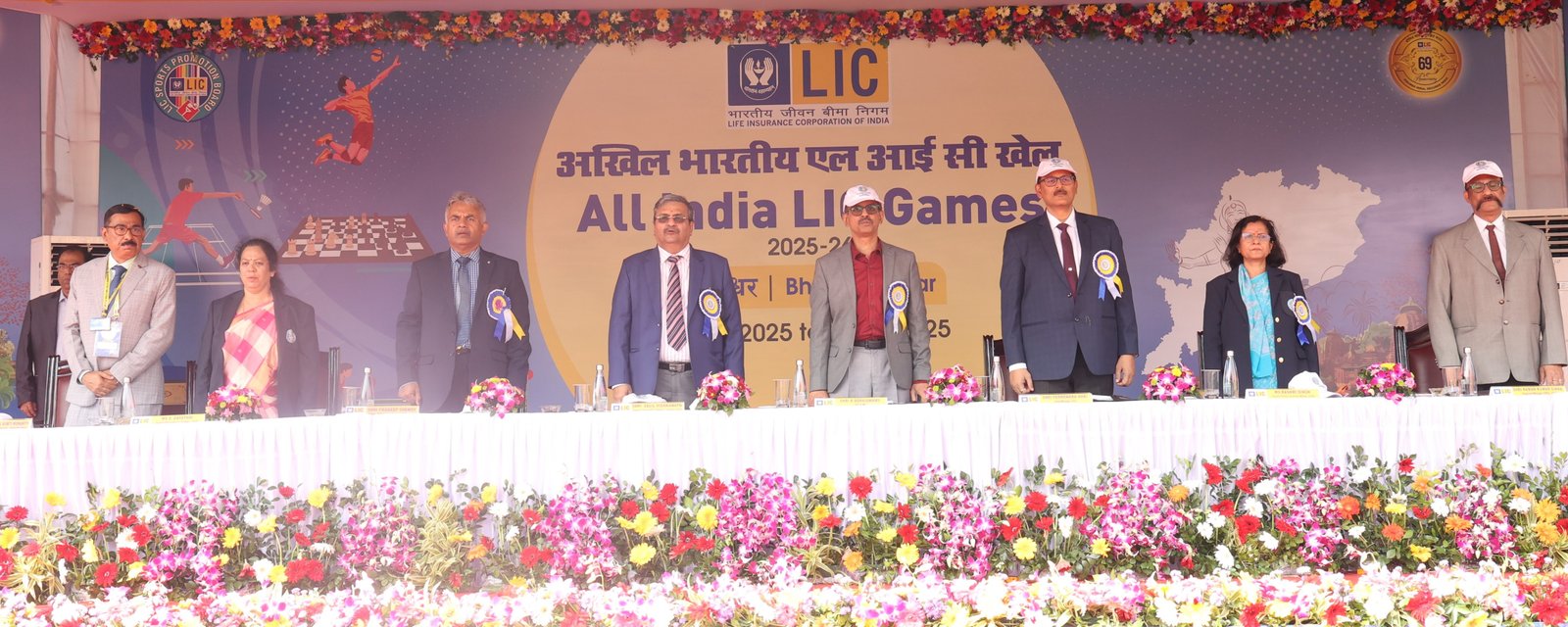 Sri. R. Doraiswamy (CEO & MD), LIC of India, along with the leadership team  inaugurated the All India LIC Games, 2025 at KIIT Campus in Bhubaneswar today. (1)